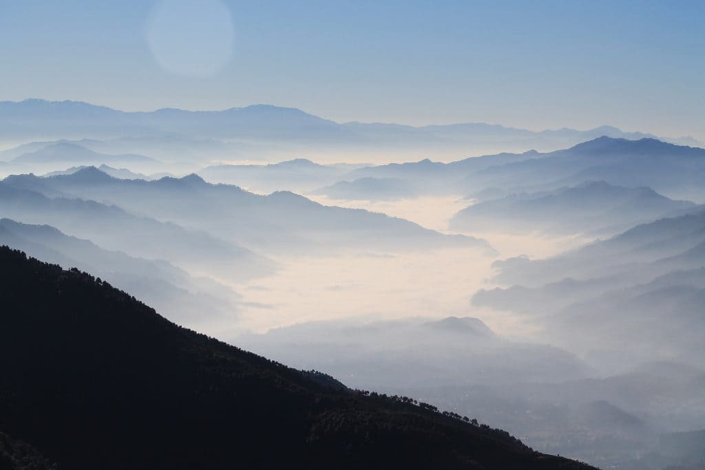 Vue au-dessus des nuages